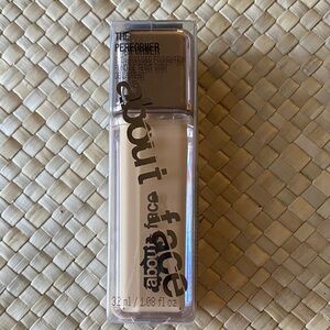 About Face The Performer Foundation Shade L2 Olive